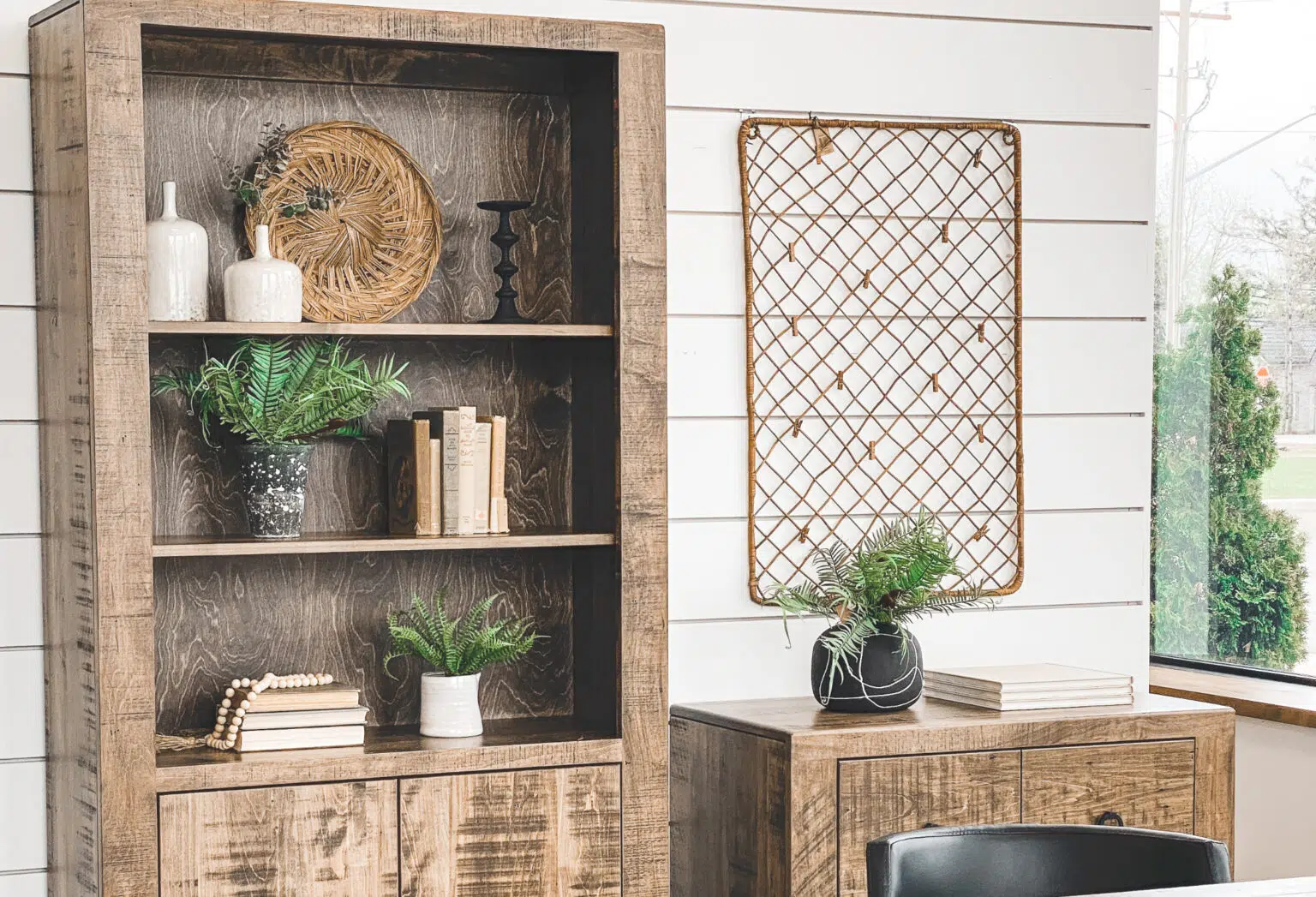 Mennonite Wood Furniture Store near Kitchener Waterloo Millbank