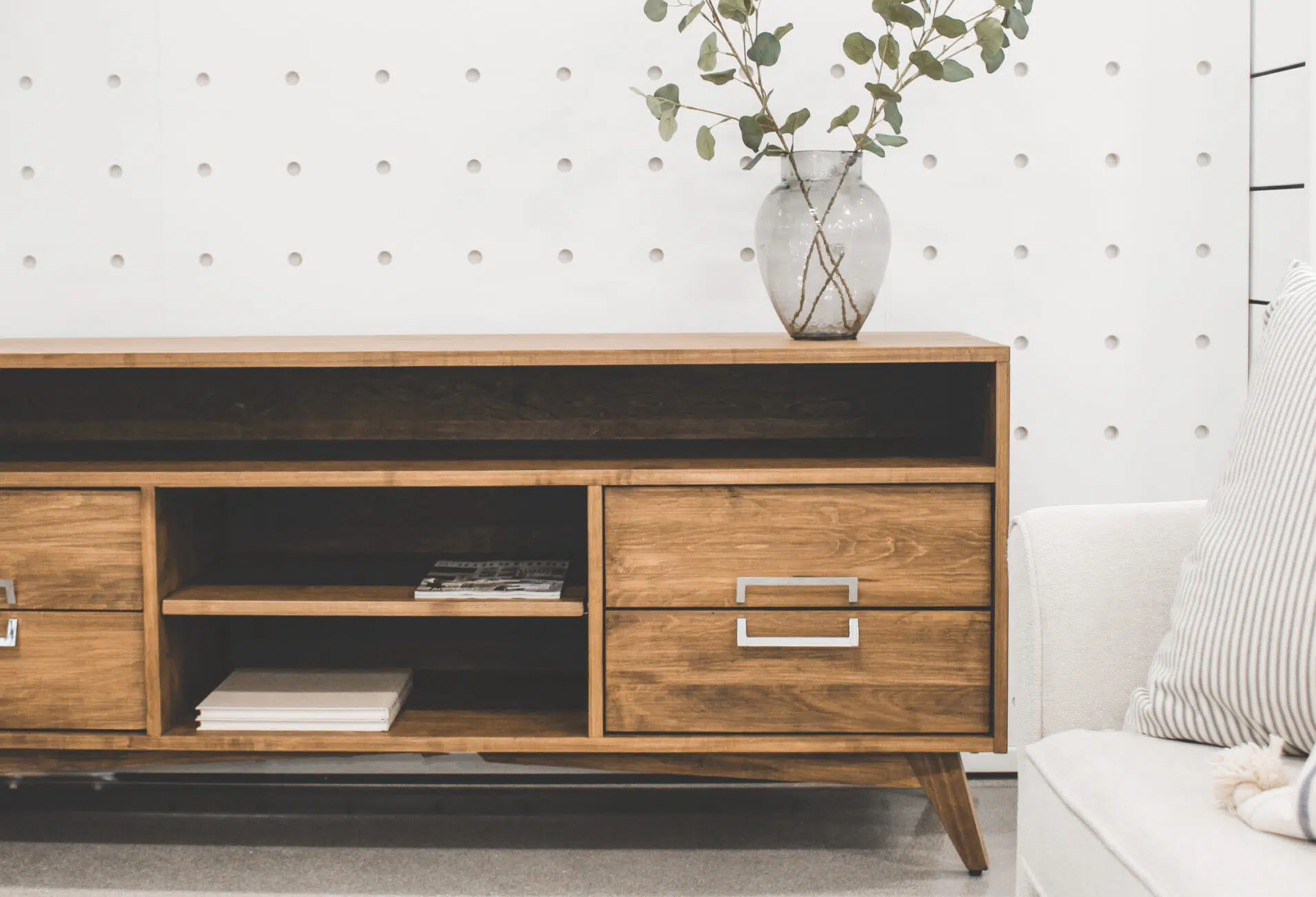 Mennonite Wood Furniture Store near Kitchener Waterloo Millbank