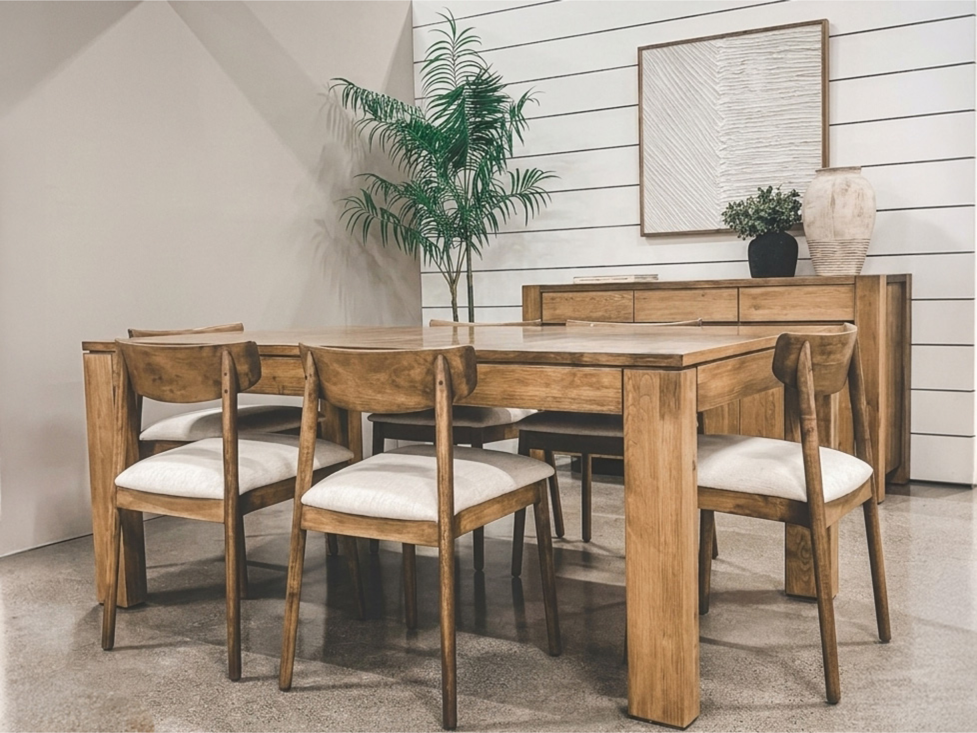 Mannheim Dining Room Collection_1